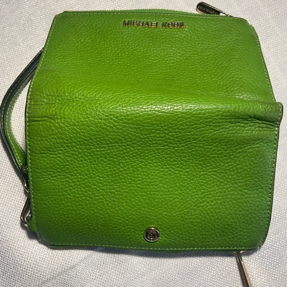 Michael Kors Double Zip Wallet Wristlet Lime Green (Used) - Picture 7 of 9